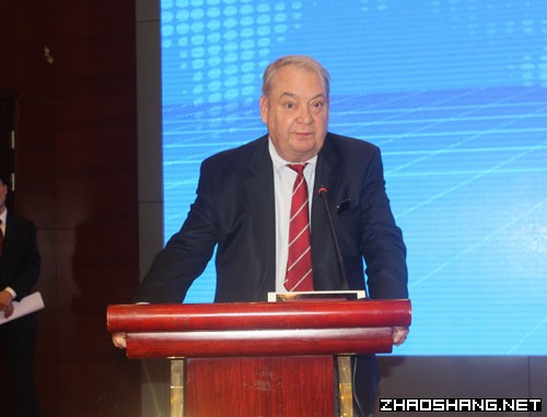 峄城牵手诺奖获得者 石榴产业迎来发展