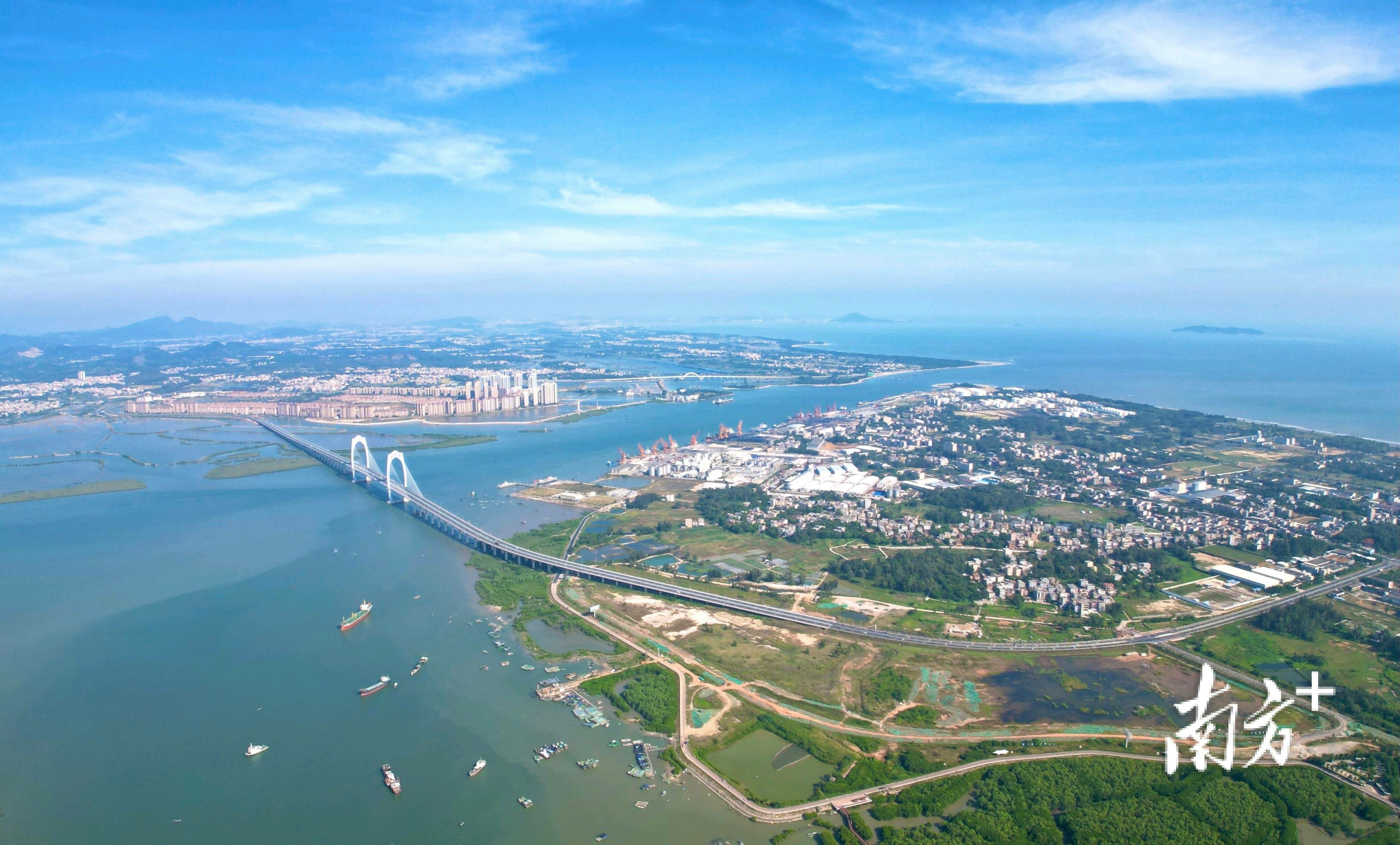 广东茂名水东湾新城